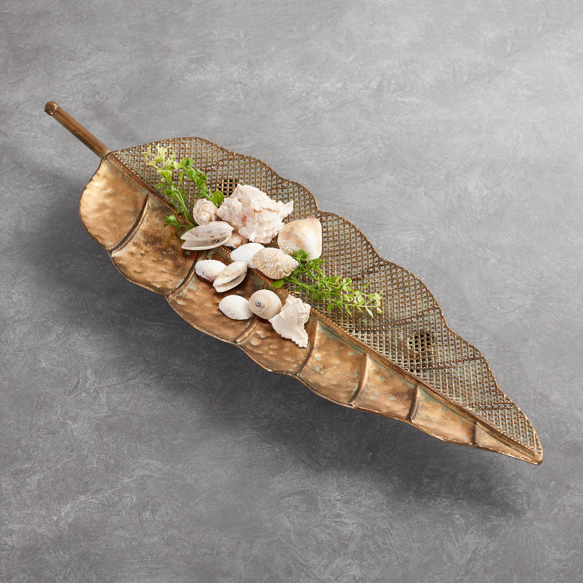 Distressed Metal Leaf Tray (Set of 2)